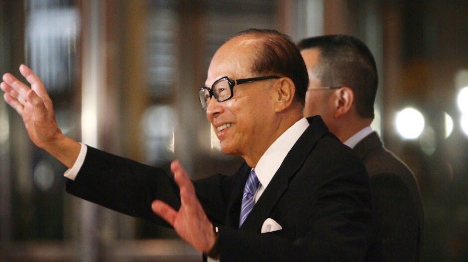 李嘉誠一石多鳥的重組大計