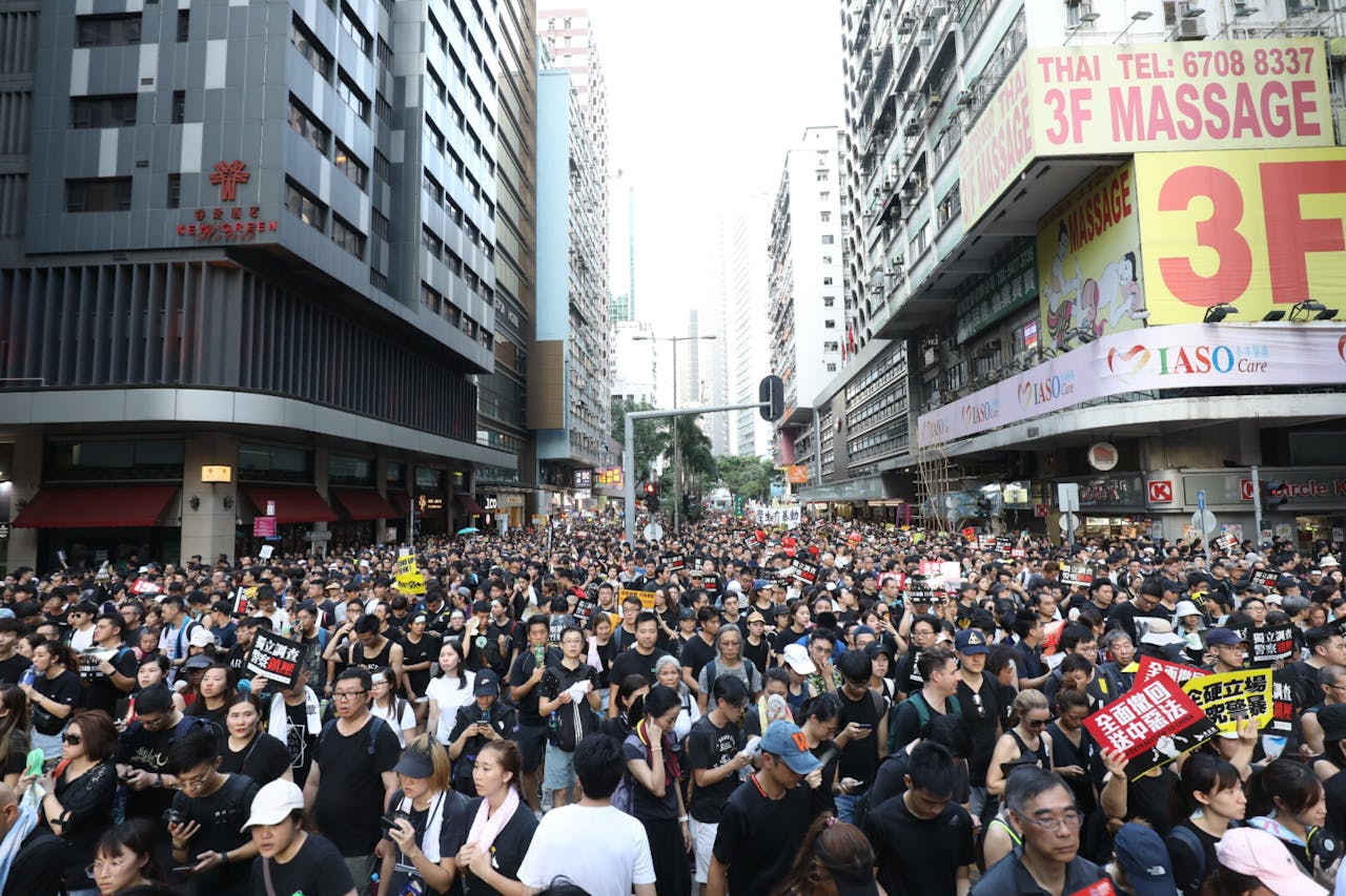 李光耀曾給香港人的意見是：不要妄想在香港建立一個西方式的民主政制。（亞新社圖片）