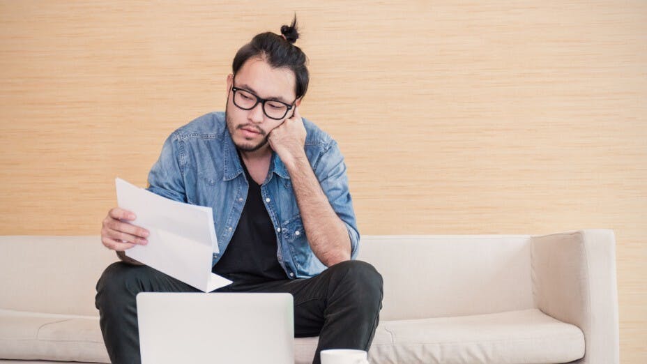 有老友問朋友借了錢，逾期不能歸還，問我有冇好的藉口。（Shutterstock）