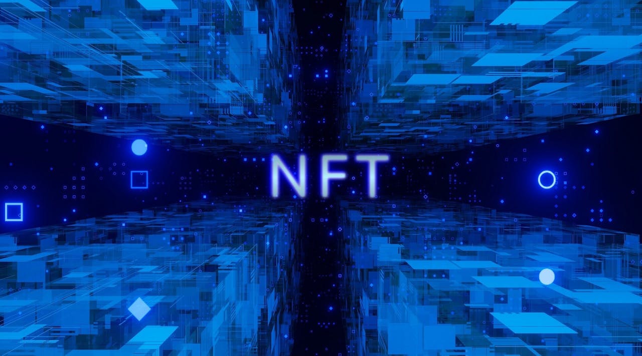 NFT瘋狂流行，顯示了貪婪的面孔，手機用來買賣「虛擬產品」，以最快的時間，賺到最快的錢。（Pixabay）
