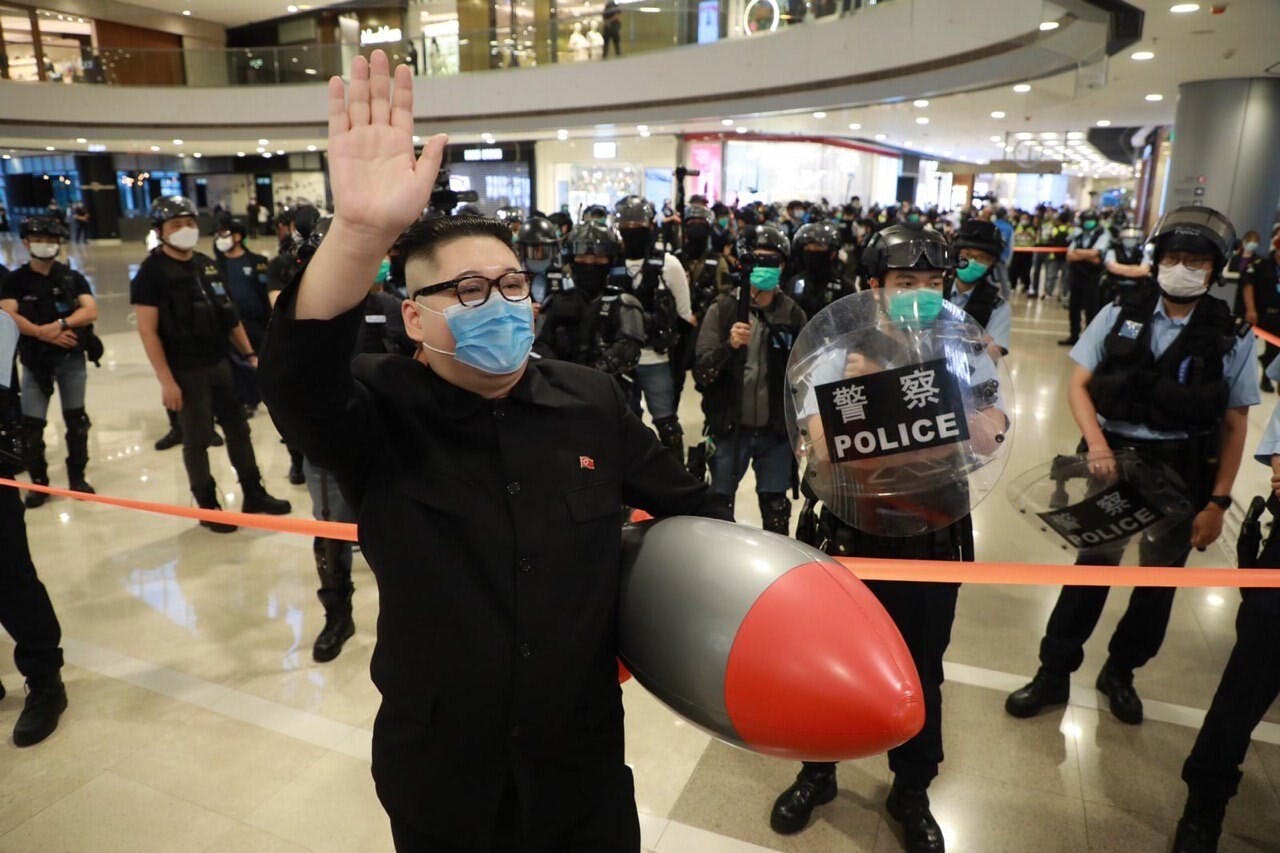 我認識不少商場的業主，他們如果有得選擇的話，都不想反對派在他們的商場進行政治活動，因為這必然會妨礙商場裏的商業活動。（亞新社）