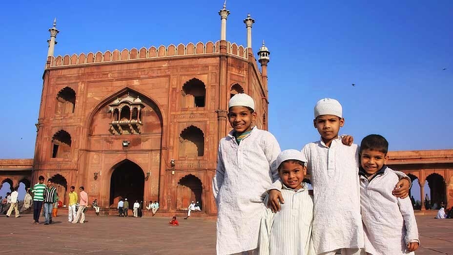 印度德里渣瑪清真寺的孩子們 Kids at Jama Masjid of Delhi in India