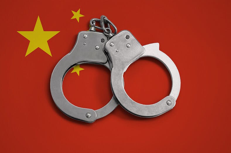 內地人在香港犯案後回到內地，內地是否可以在任何情况下都用內地法律審理？（Shutterstock）