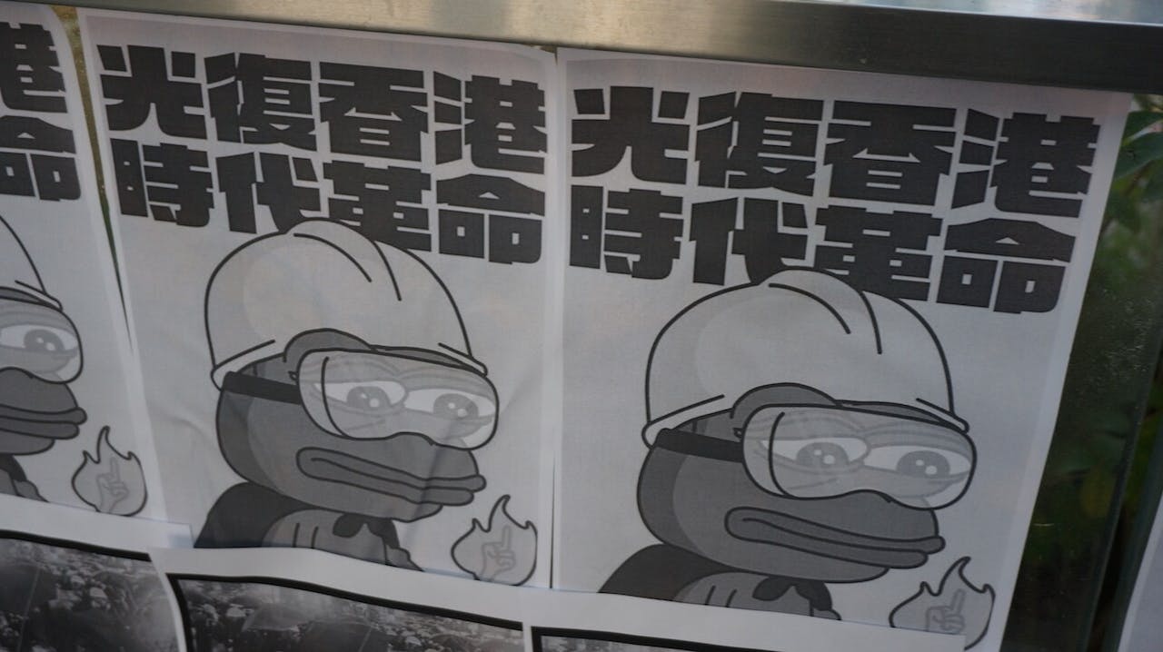 「時代革命」的對象是誰呢？首先是特區政府，同時亦不得不包括中國的中央政府。（灼見名家圖片）