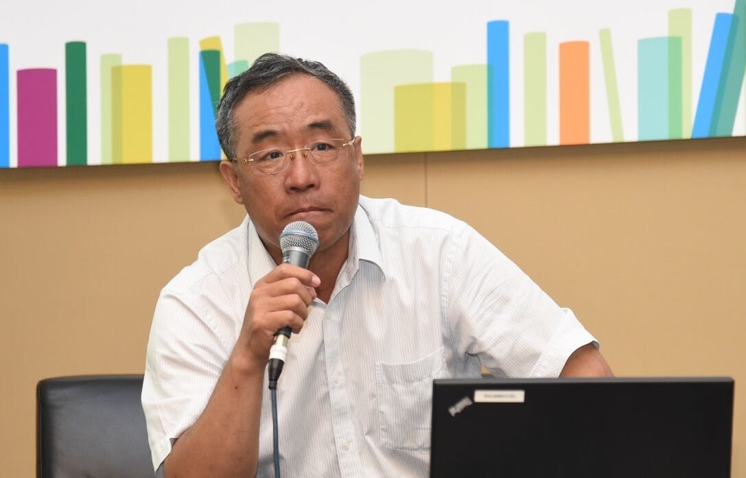 魏堅認為創造歷史的原動力來自於北方民族不斷摧毀中原的秩序。
