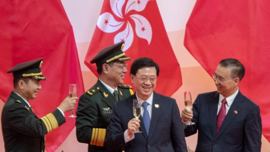 身兼資審會的政務司司長李家超指資審委已開始工作，準備配合三場選舉。（亞新社）