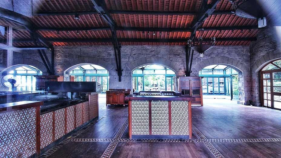 探索高檔區的廢棄餐廳 Exploring Deserted Restaurant in Upscale District