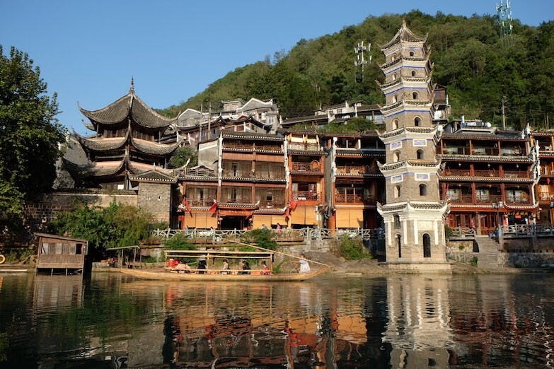 鳯凰古城是文學家沈從文故鄉，在這山靈水秀鄉間，啟發他不少文學靈感。