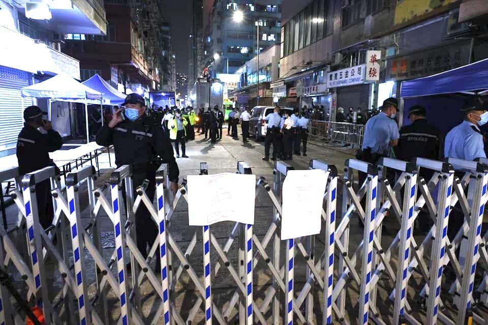 今次行動出動多個部門合共大約380人協助。