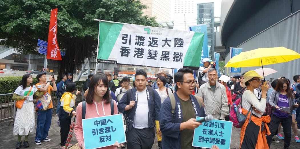 今天的香港與上世紀八十年代的美國一樣面對着社會道德的危機，青少年的不滿演化為暴力、偏執、不誠實、自我中心、社會責任感缺失等行為。（灼見名家圖片）
