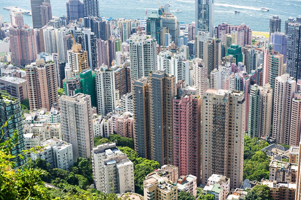 現時一個單位市值起碼數百萬元，大部分強積金帳戶存款連首期都付不起。（shutterstock）