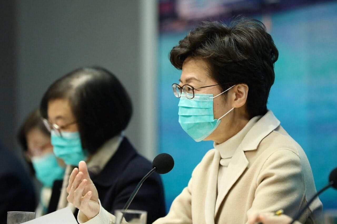 由去年6月爆發反《逃犯條例》至今面對疫情，種種跡象顯示，特區政府管治失效，對內未能正視廣大民意，從善如流。（亞新社）