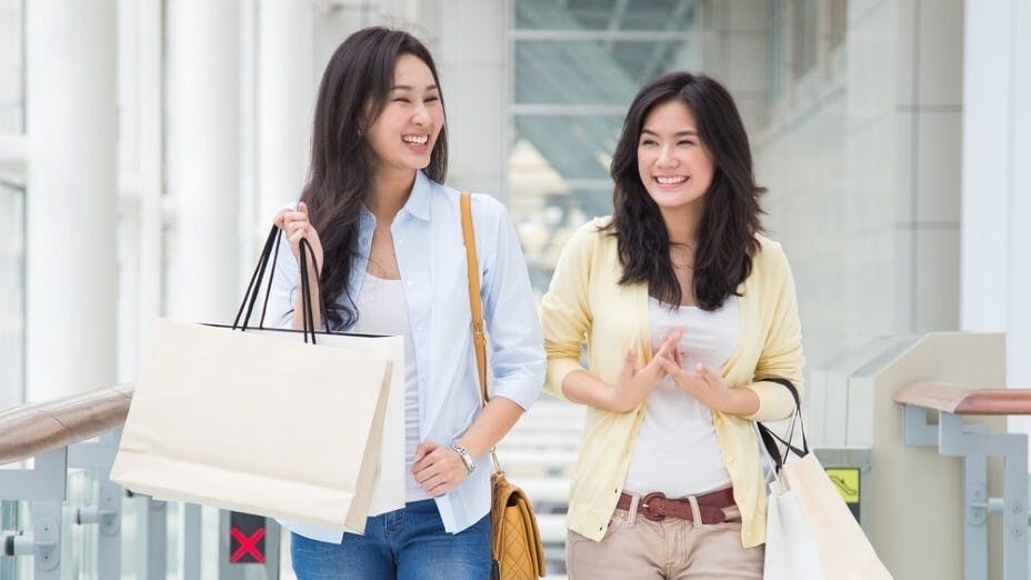 女人有超強的購買慾。（Shutterstock）