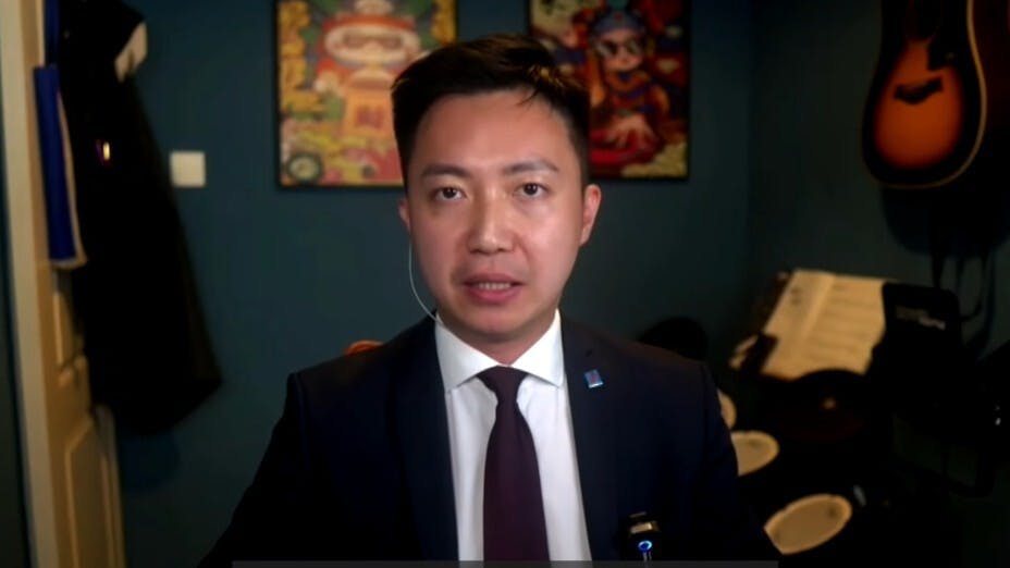 李先生在美國的一段時間，遭遇可謂相當豐碩精彩。（YouTube截圖）