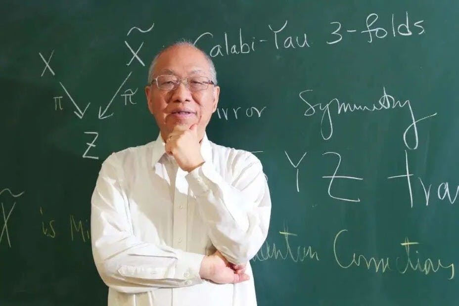 丘教授指出，自己喜歡和年輕學生們交往，因為他們身上有源源不斷的想法和一往無前的勇氣。（作者提供圖片）
