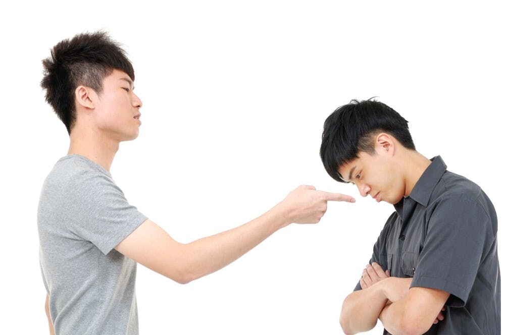 遇事我們該反思自己才對，無論什麼事都要找原因推到他人頭上是非常不負責任的行為。（Shutterstock）