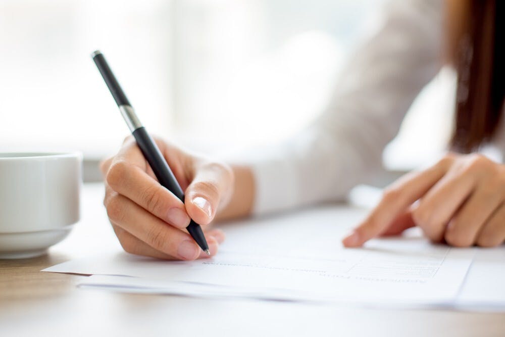 商業文書既要有現代氣息，亦要符合傳統文化，也要切合文體。（Shutterstock）
