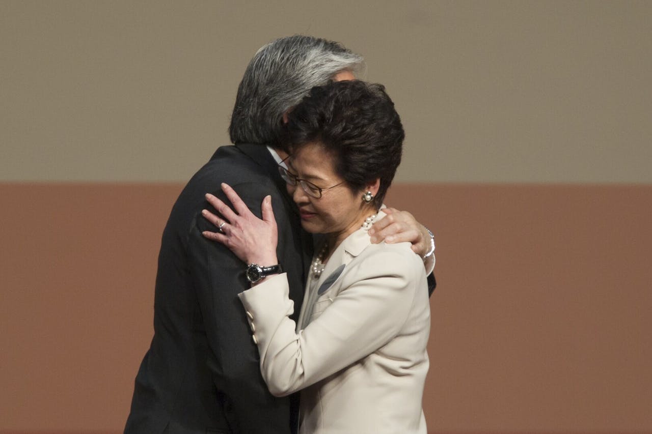 當選人林鄭月娥在投票時的支持度比落敗的曾俊華低20個百分點（亞新社）