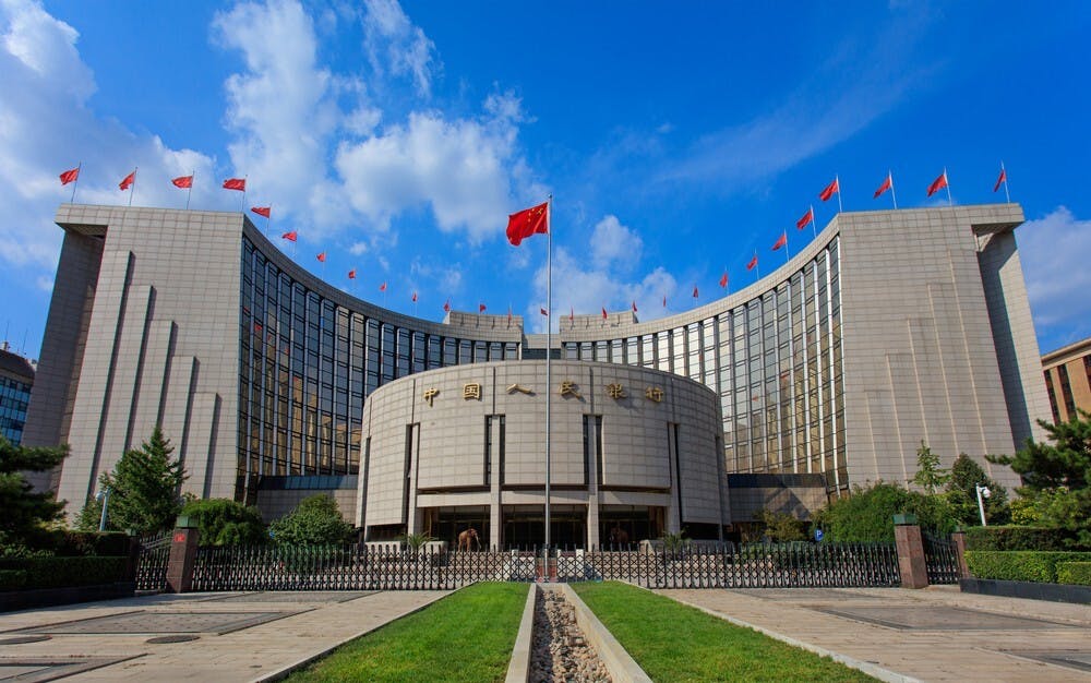 人民銀行強調，在國際收支、儲備等支撐下，人民幣不會出現單邉市，仍會保持雙向波動。（Shutterstock）