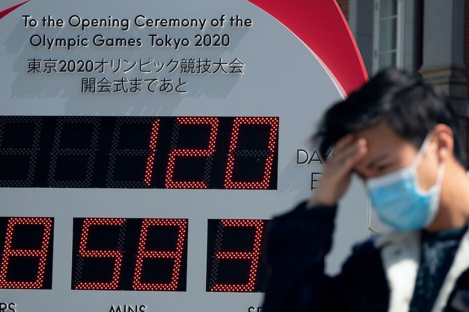 日本要用舉辦奧運來打退衰氣，準備2025年的下一次國運改變，但遇上疫情，進退失據，連天皇都存疑。（Shutterstock）