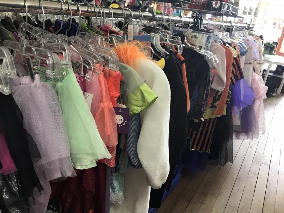 Kids on 45th不僅創造了電商「極簡」的風格，也真正服務到了一群亟需被幫助的人，解決真正的「痛點」。（Kids on 45th Facebook）