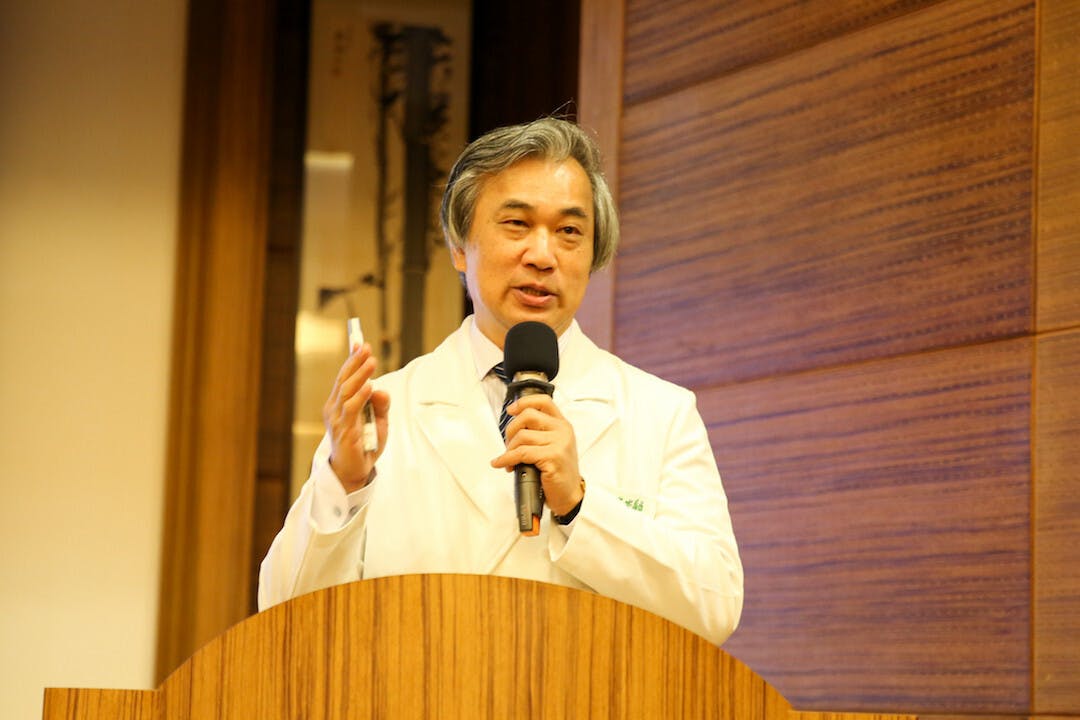 治療排尿障礙專家郭漢崇教授，時常衛教講座「尿失禁」，提醒民眾及早就醫。