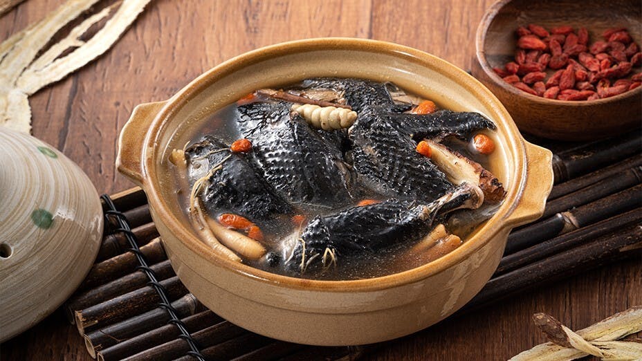 廣東人心目中老火湯不單是湯，它是餐桌上必須的選項，是伴隨着我們的成長軌跡。（Shutterstock）