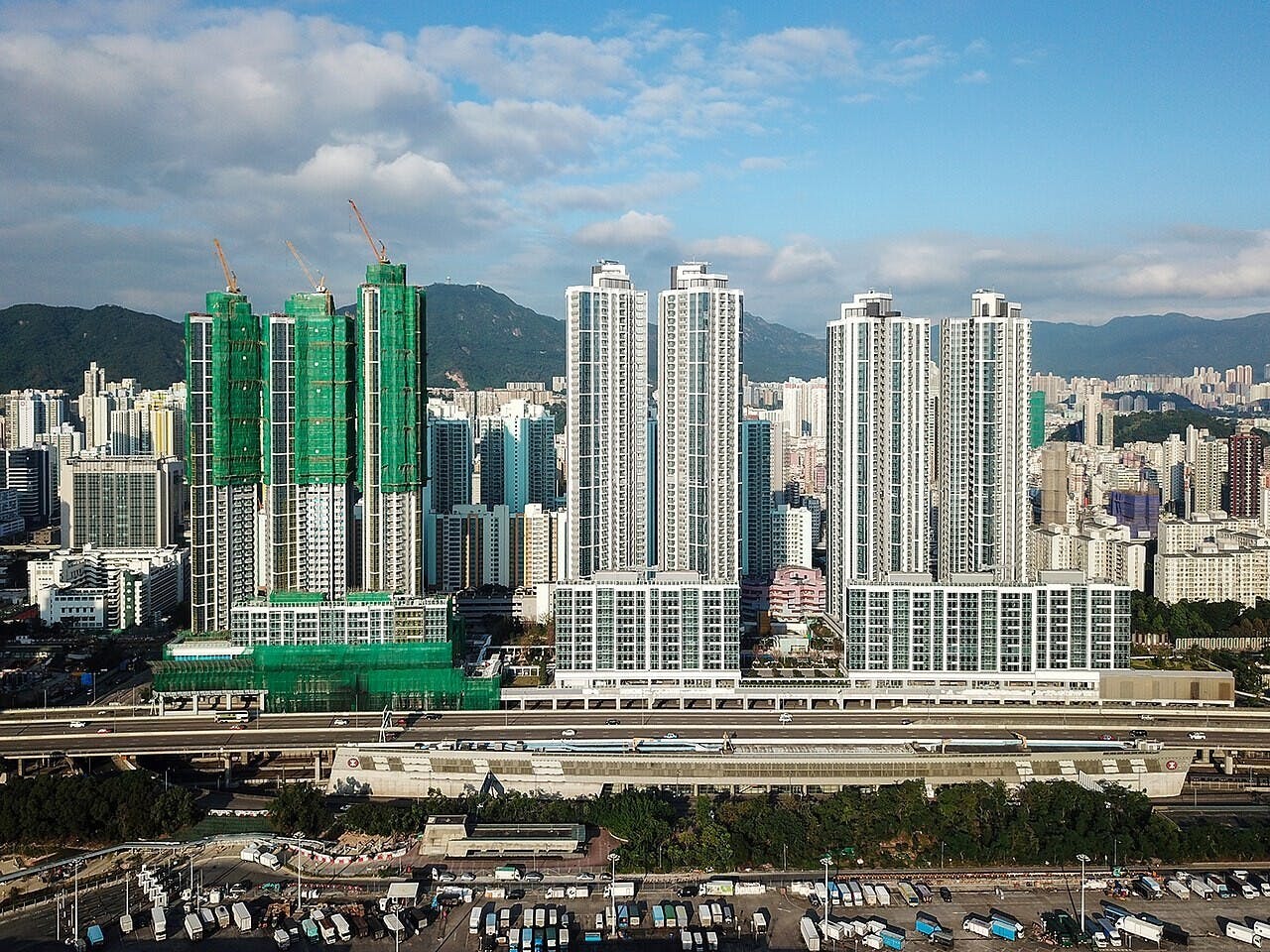 最近展開交樓程序的深水埗匯璽，其地理位置優越，來往各區都非常便捷。（Wikimedia Commons）