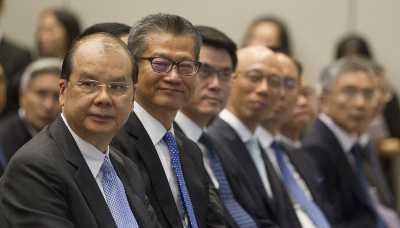 今次林鄭上場而領導官員大多數仍是梁朝的人（亞新社）