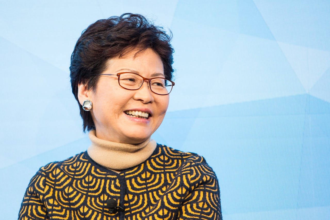 林鄭月娥開局良好，連北京都加以高度肯定，並非單單對她本人的嘉獎，也是指社會相對和諧的功績。（亞新社）