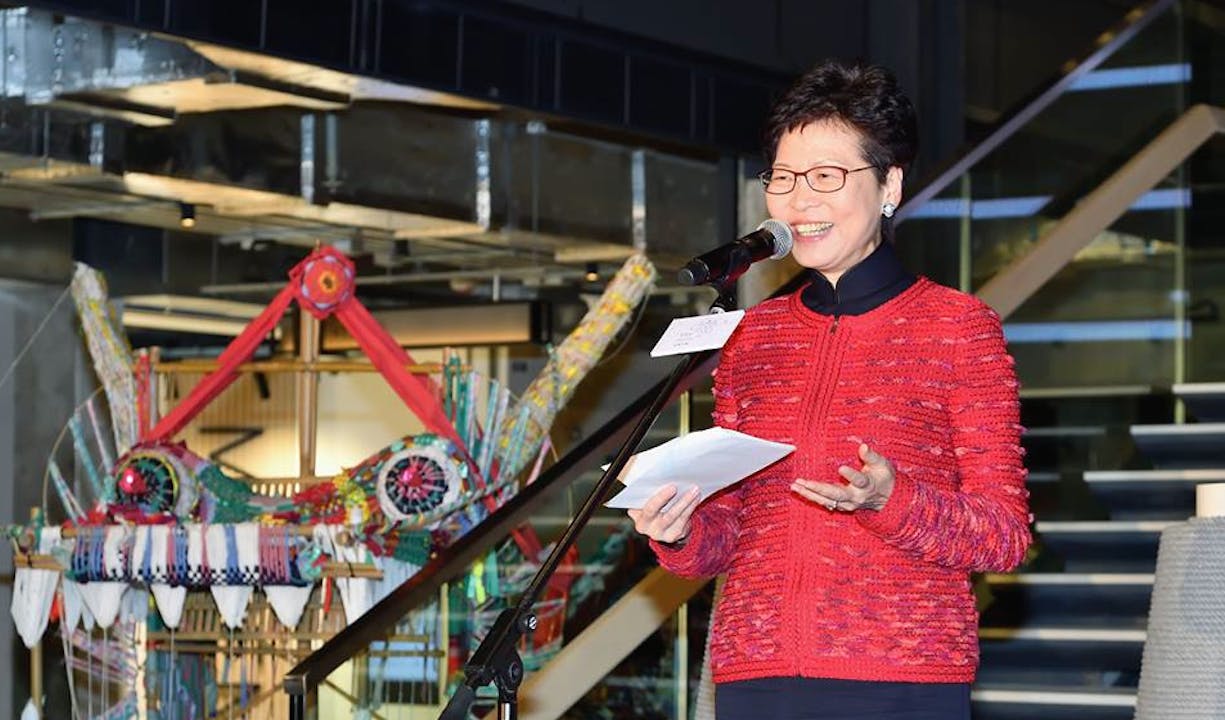 林鄭月娥推出「明日大嶼」填海大計，符合「事不避難」的原則。（林鄭月娥Facebook）