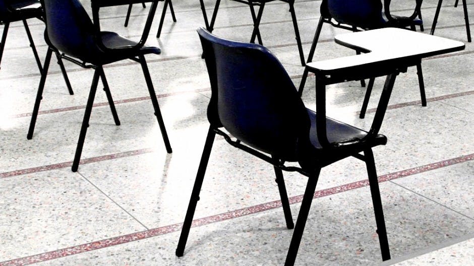 不考不教?不考不學?