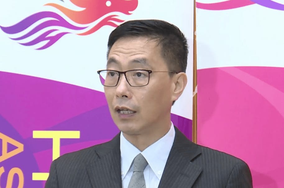 楊潤雄認為，今次疫情是突如其來的挑戰，也是學生成長的一課，希望大家同心協力，互相體諒和幫助，做好防疫。（有線電視新聞截圖）