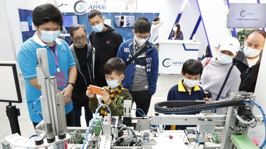 STEM教育發展腳步蹣跚，多少和現時香港的STEM教育發展方向有關。（創新科技署圖片）