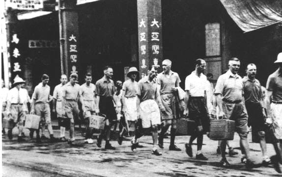 大公報終於等到侵華的日本投降。（Wikimedia Commons）
