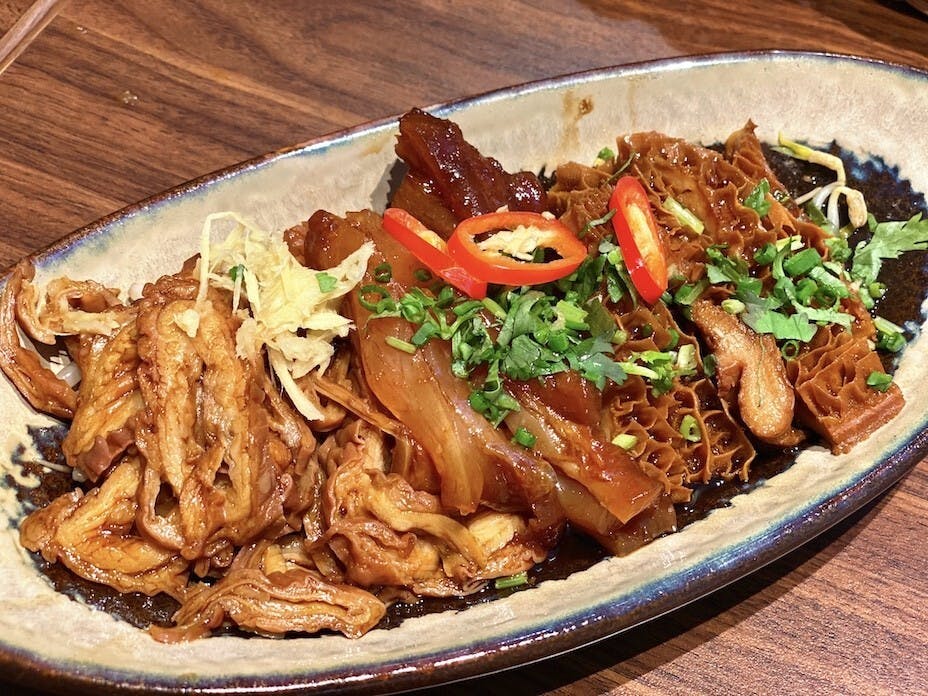 除了麵食，滷味亦是常見的眷村菜。