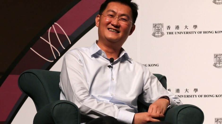 馬化騰：「這個世界是很殘忍的，無論是多大的巨人都有可能隨時倒下。」