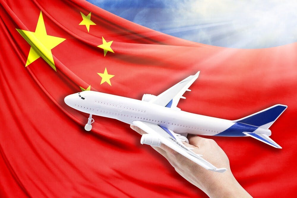 中國全面崛起，西方只能平等相待，老人家等不到了，但全球年輕一代，更相信社會主義，東西方文化融合。（Shutterstock）