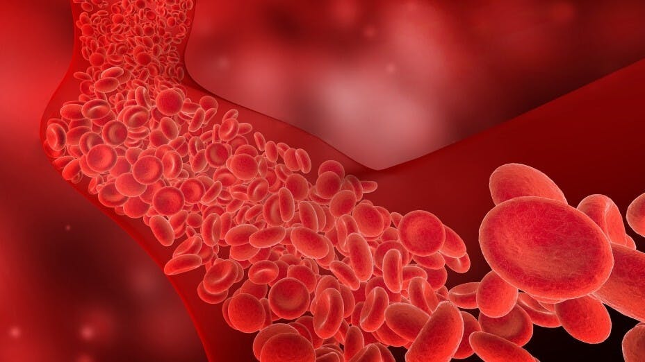 西醫會處方藥物去降低血管周邊肌肉的壓力，讓血管放鬆。（Shutterstock）