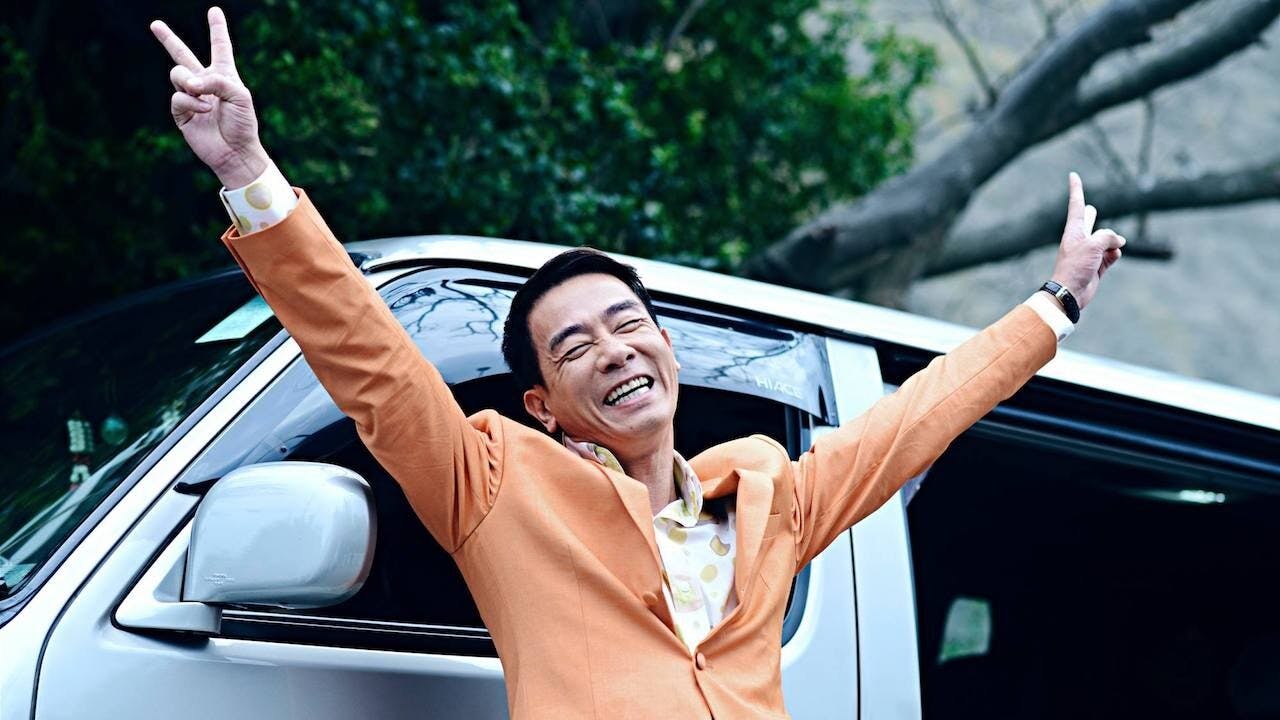 陳小春在電影《樹大招風》所扮演的角色影射賊王張子強。（樹大招風Facebook）
