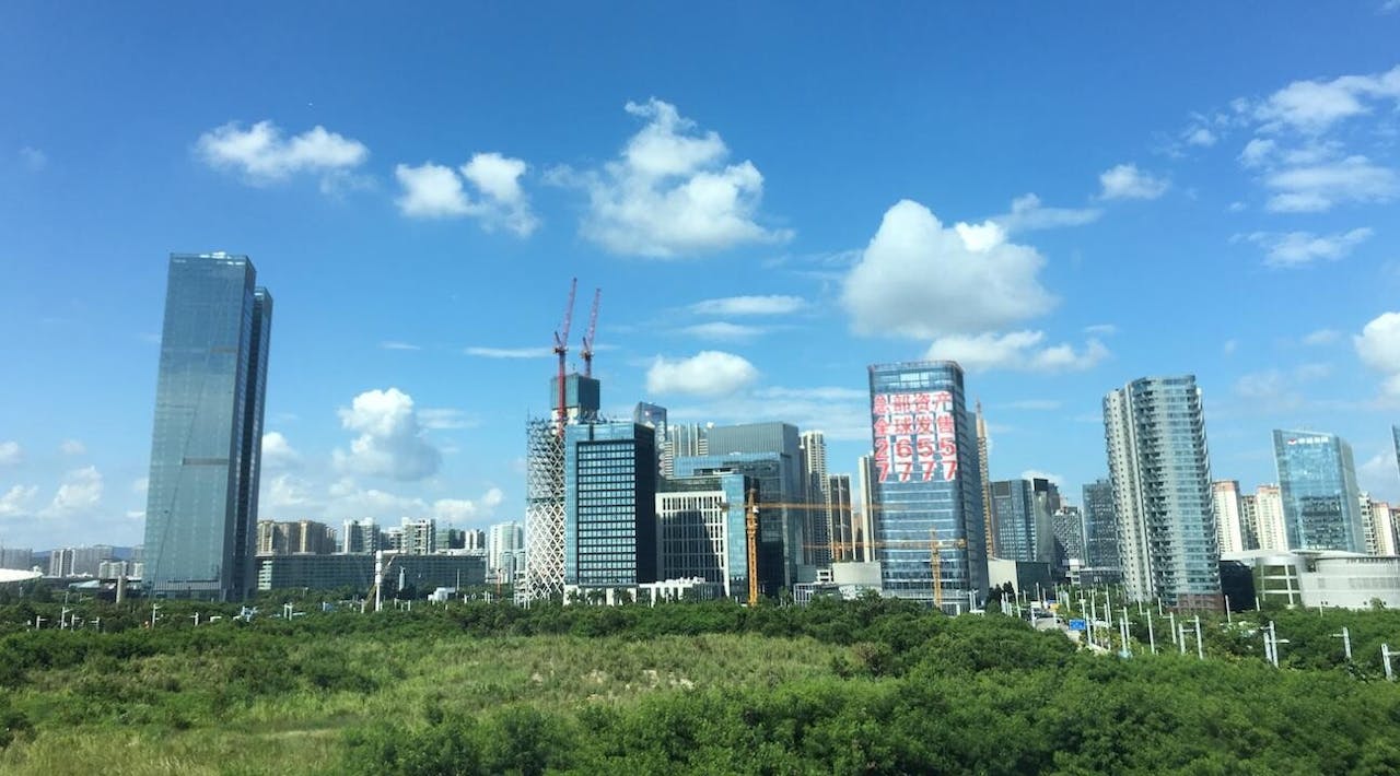 當初內地進行改革開放，對港商大開方便之門，吸引大量廠商將生產線遷移內地。（亞新社）