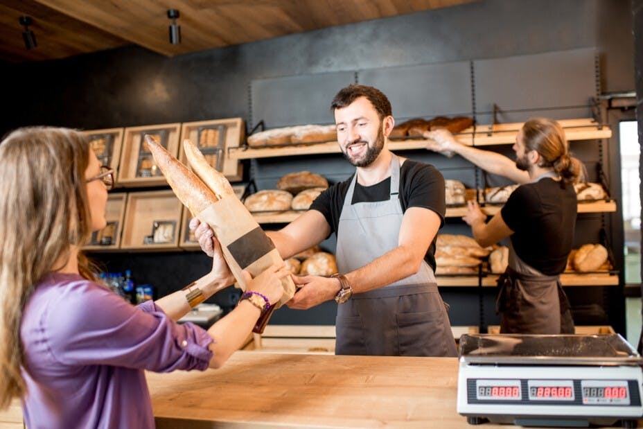 法棍（Baguette）是基本主食。（Shutterstock）