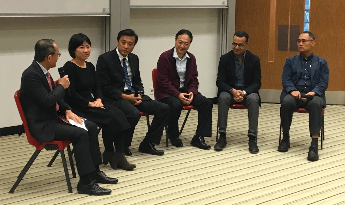 （左起）鄭光廷教授、閆鶯博士、柳崎峰博士、雷志斌博士、Prof. Ihab Francis Ilyas、楊強教授。
