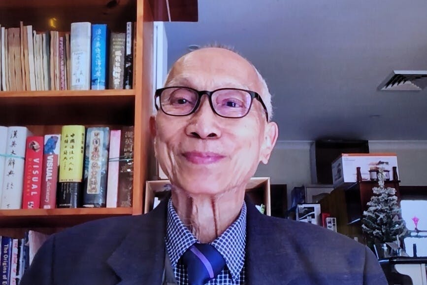 陳耀南博士接受視像訪問時的截圖。