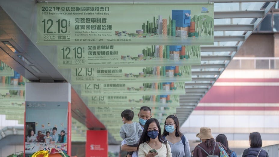 這次北京匆匆叫非建制派入閘參選以提高投票率，其實已間接承認多黨派選舉有助動員群眾。（亞新社）