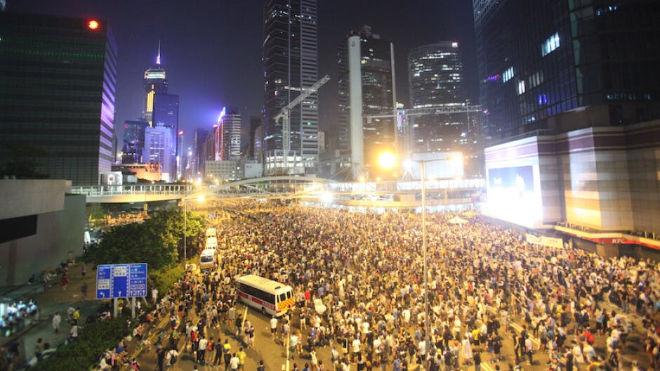 香港，住在歐洲的華人牽掛妳！