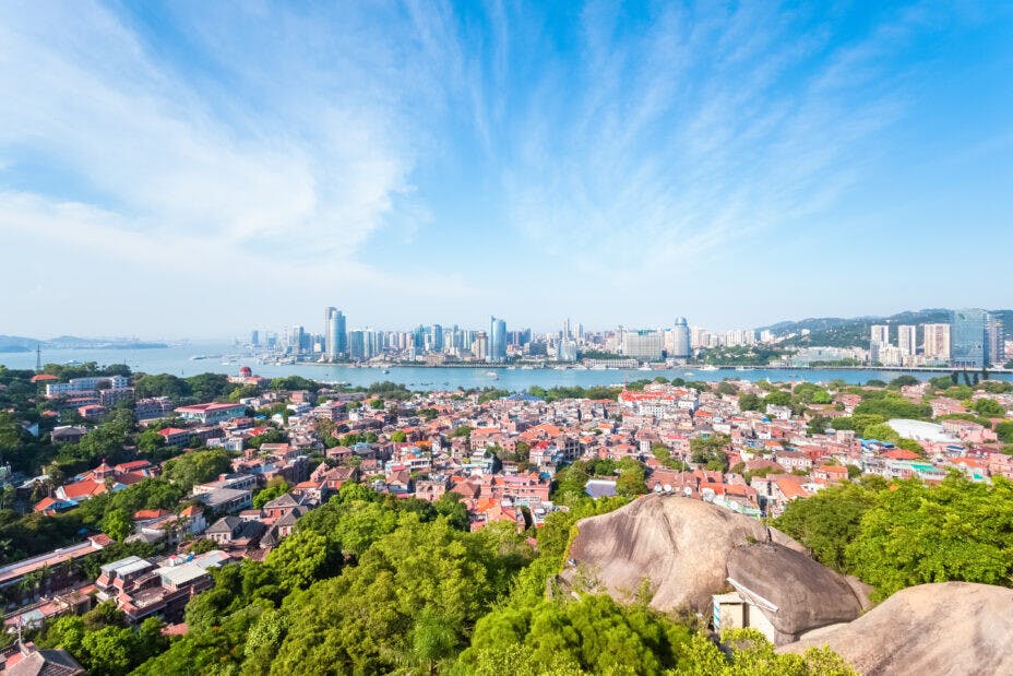 來到香港後，才知道生活條件跟鼓浪嶼相比差別甚大。（Shutterstock）