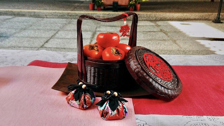 人生無常苦多，若只憂慮於「待熟」與「零落」之間，不如把握當下，用心踏實地過每一分秒，心無愛欲便無憂怖。（靜思書軒執行長蔡青兒facebook）
