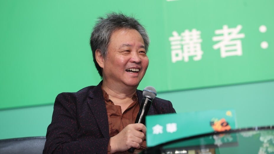 余華認為，作家如何刻畫他的人物，其實跟生活一樣。（貿發局提供圖片）