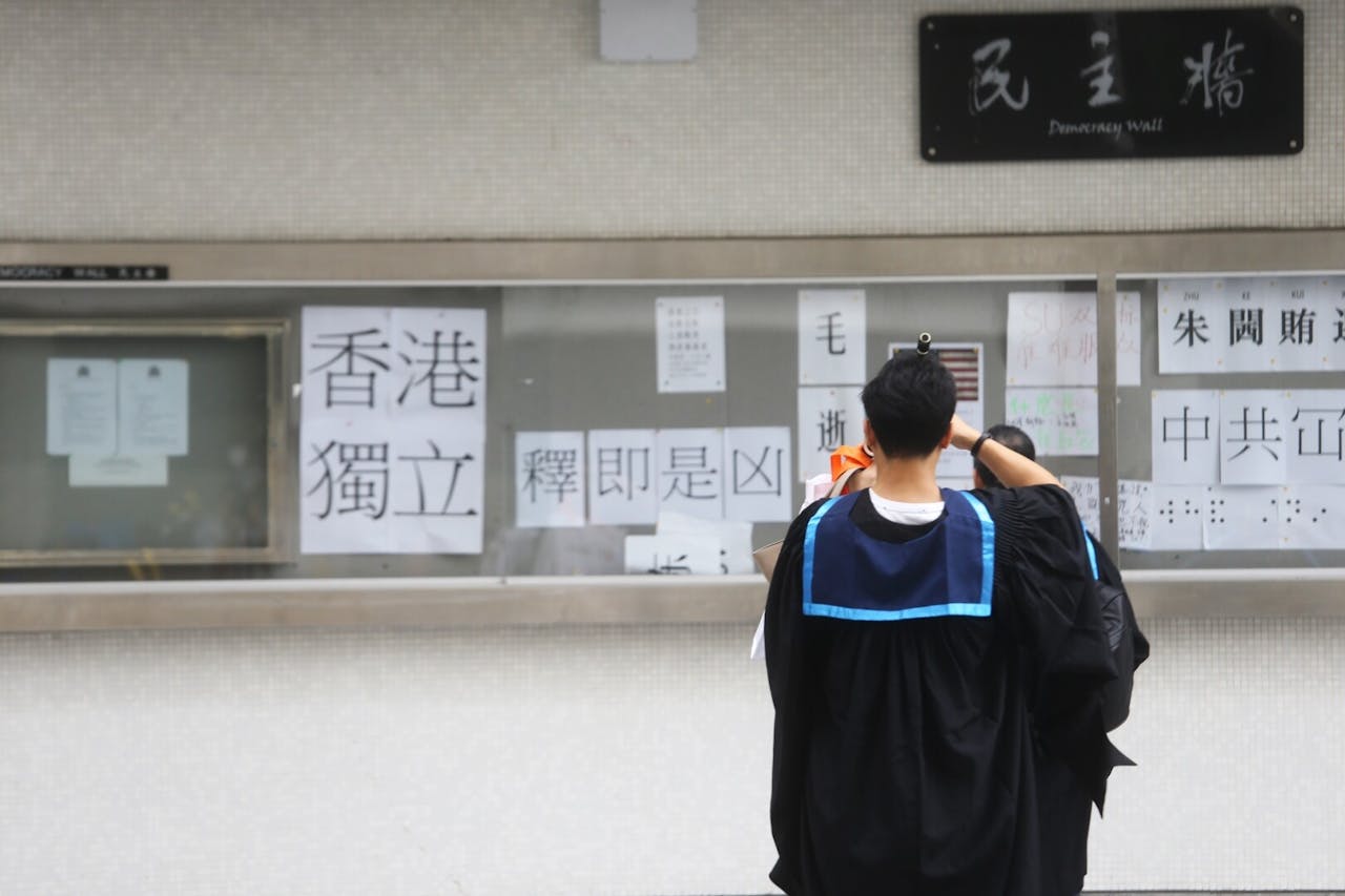 如果有一天我們的年輕人集體沉默無語，這又是否我們所樂見？（亞新社）